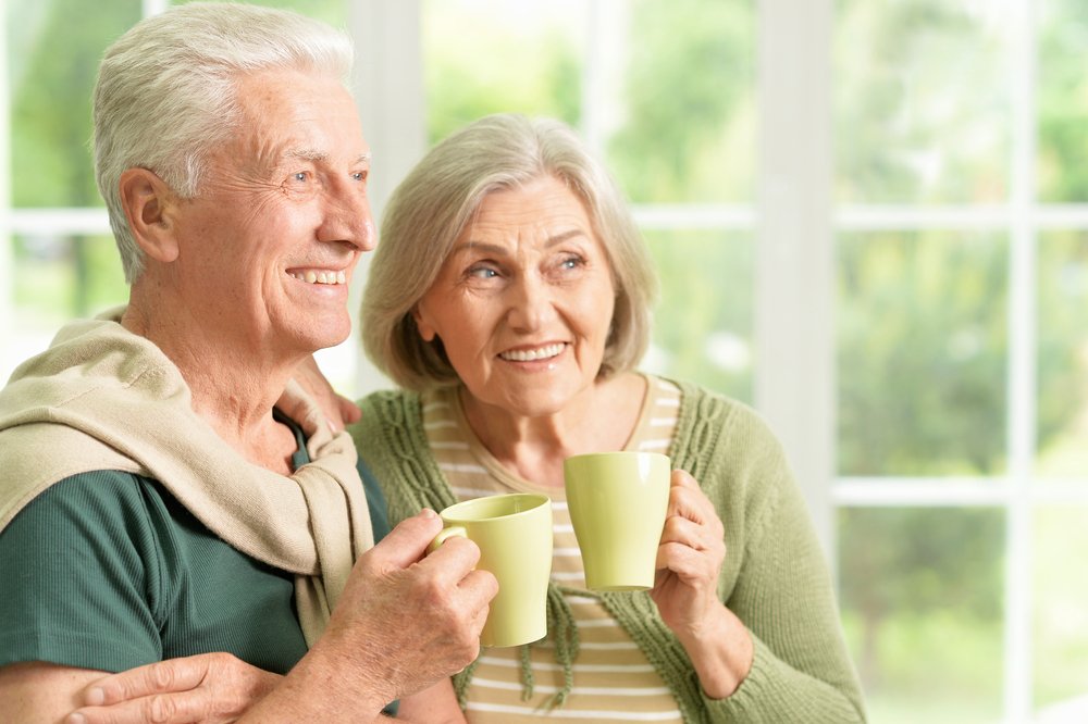 Senior,couple,drinking,tea